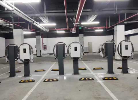 高速公路充電樁的創新應用(圖1)